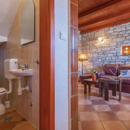 Beautiful In With Wifi Holiday home Hrboki