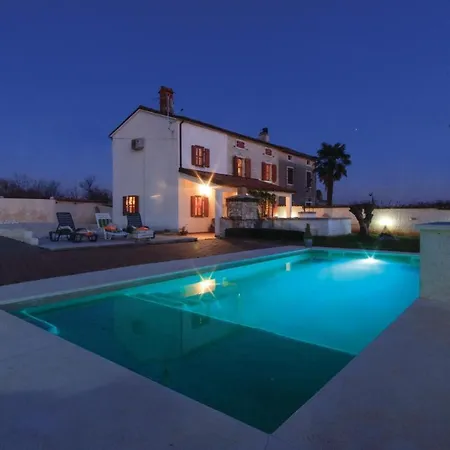 Beautiful In With Wifi Holiday home Hrboki